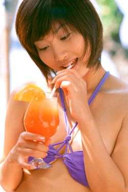 《白日饮酒》